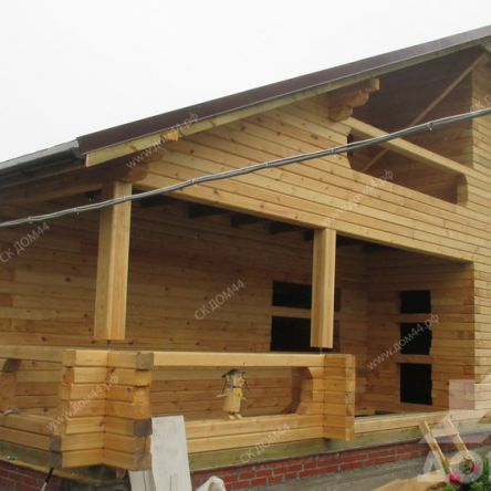 Стройка дома из бруса с террасой